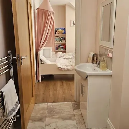 Σπίτι διακοπών Five Bedroom House Druids Glen Leabeg