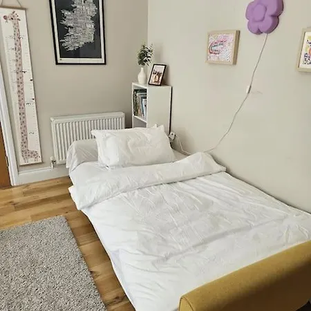 Five Bedroom House Druids Glen Σπίτι διακοπών *